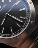 Specht & Söhne SP0033Q1 Quartz Zenthrum — Integrated Black Edition